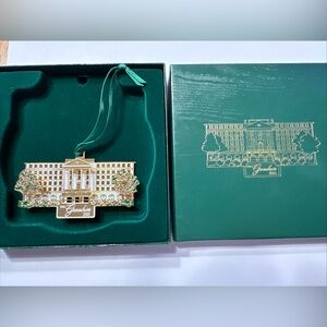 Greenbrier Resort 2000 Christmas Ornament
